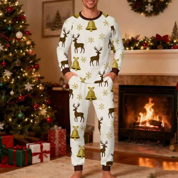Pijama navideño para hombre, blusa y pantalones con estampado navideño a cuadros.