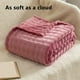 thumbnail image 4 of Sofa Vama Ropa de Cama Manta de vellón suave, cálida y suave, de doble cara, para todas las estaciones, de color liso. for Navideño, 4 of 4