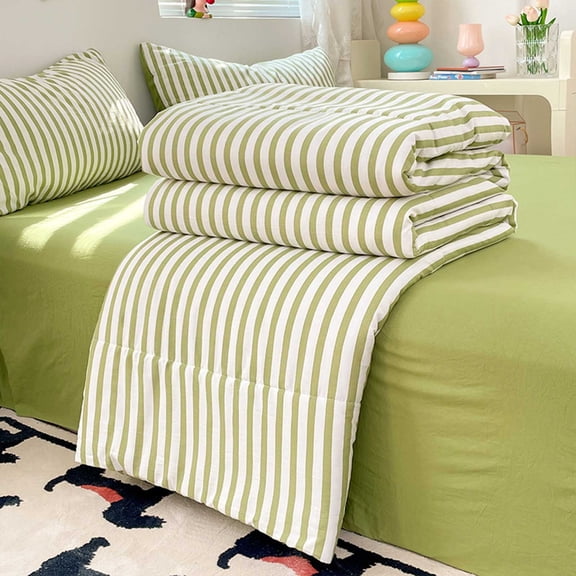 Zhourta 59x79 Inch Breathable Blanket Twin Size Soybean Fiber Comforter Green Natural Bedding with Hypoallergenic Warmth for All Season Use