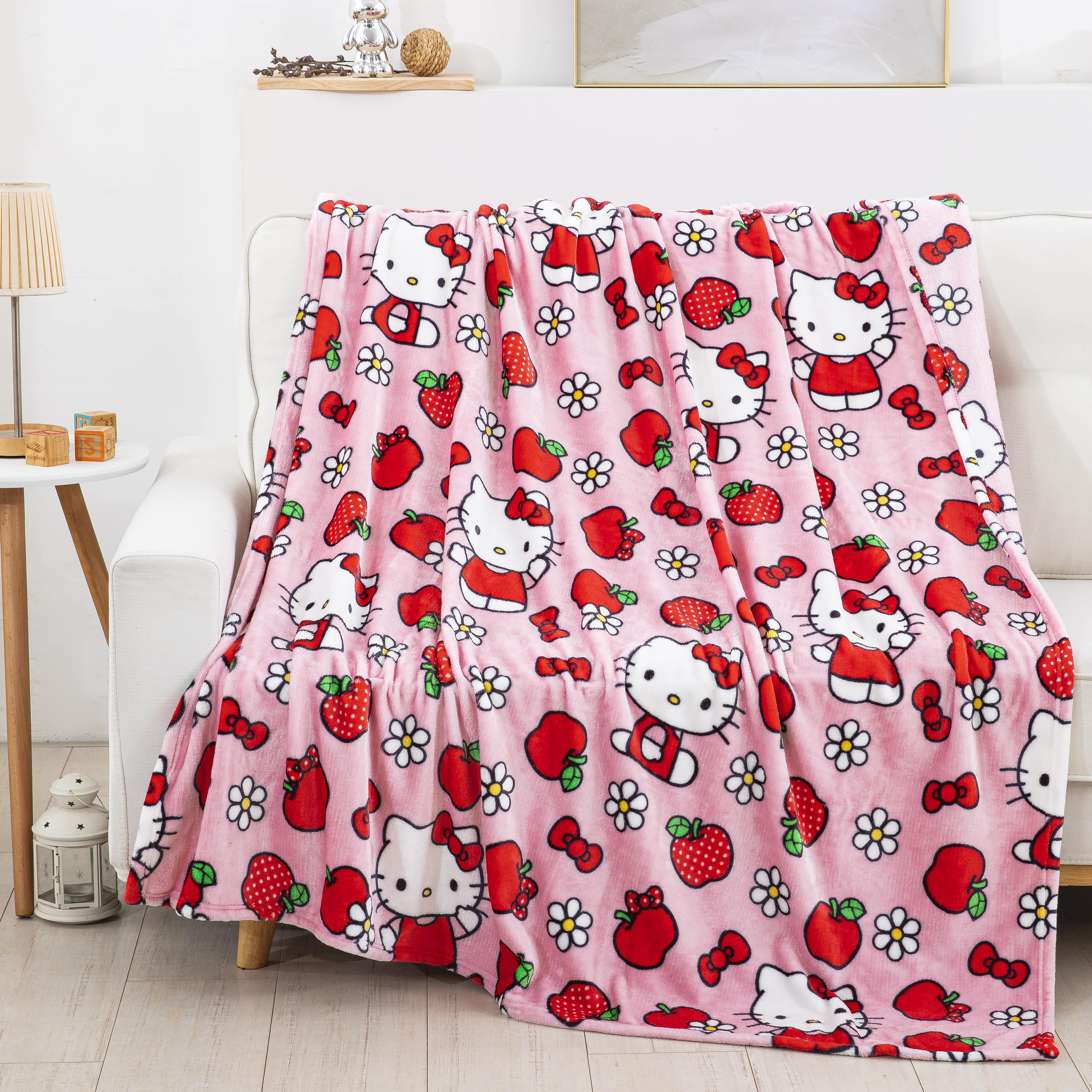 Hello Kitty Friendly Feeling Cloud 350 GSM Throw 60x70