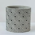 thumbnail image 1 of Ensemble de 4 Jardinières Grises sur Fond Noir Motif Diamant, 1 of 3