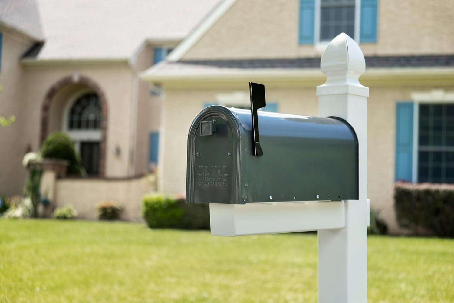 Weather-Resistant Steel Metal Post Mounted Mail Box for Outside, Gunmetal Grey, Medium Curbside Mailbox with Magnetic Latch, USPS Approved for Residential Delivery