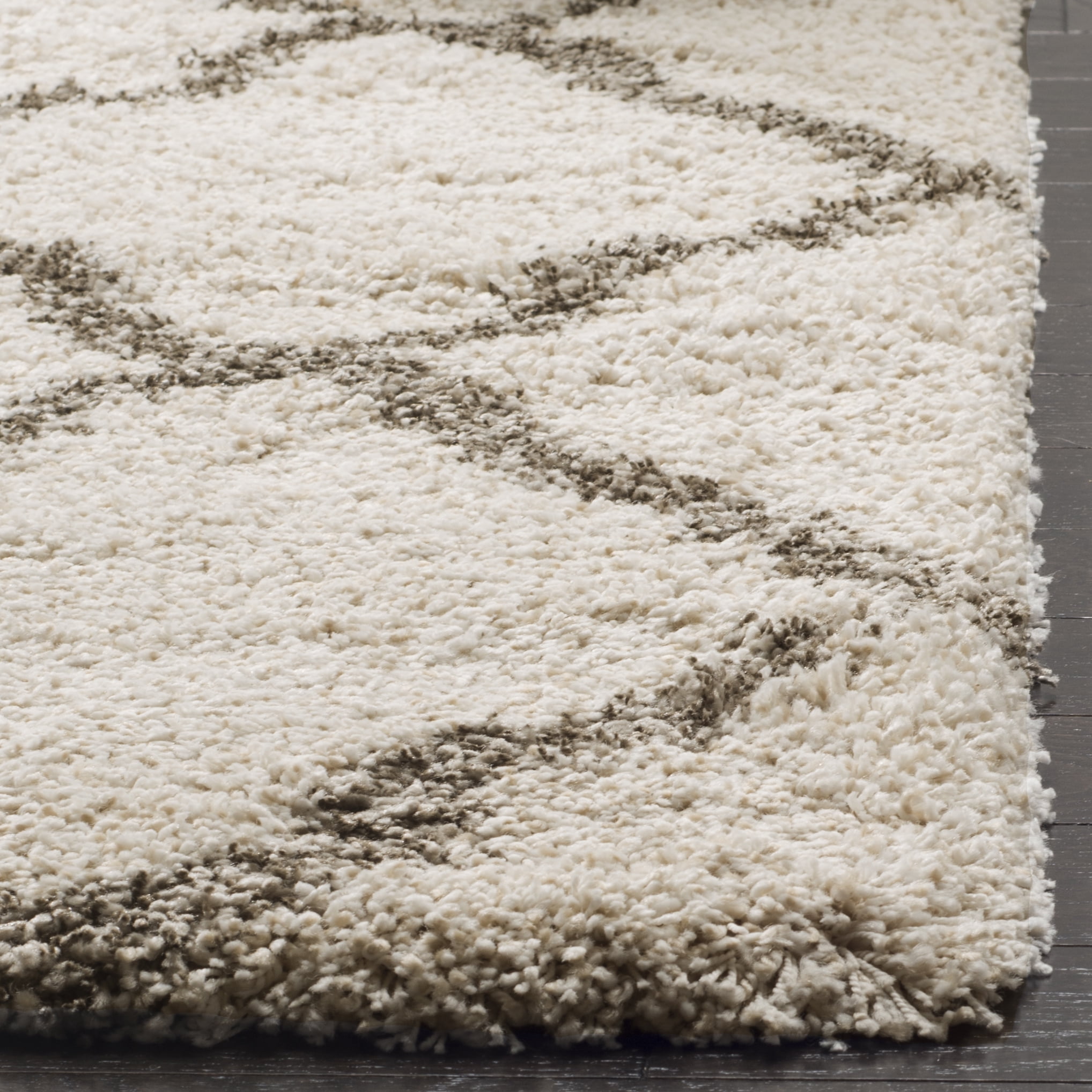 SAFAVIEH Hudson Aline Plush Geometric Shag Area Rug, Ivory/Grey, 5' x 5' Square
