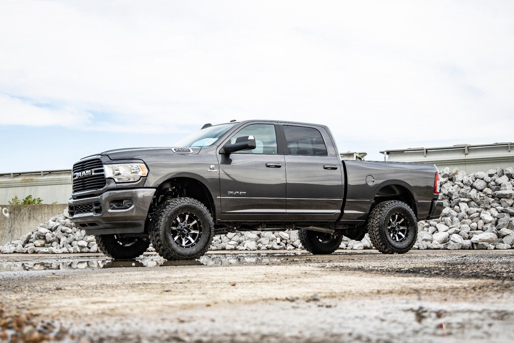 Rough Country 2.5" Leveling Kit for 2014-2026 Ram 2500/3500 4WD - 37735