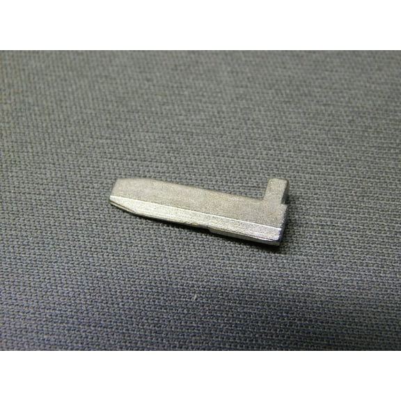 LIONEL REPLACEMENT - TRACK PIN FOR CENTER RAIL OF FASTRACK  14015