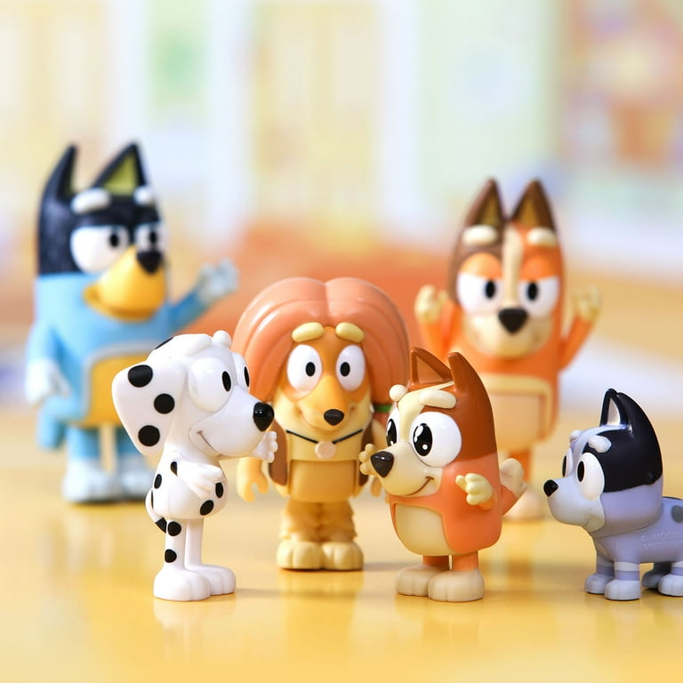  BLUEY Family and Friends Figure 8-Pack: Articulated 2.5 Inch  Action Figures, Bingo, Bandit (Dad), Chilli (Mum), Coco, Snickers, Rusty  and Muffin Official Collectable Toy : Everything Else