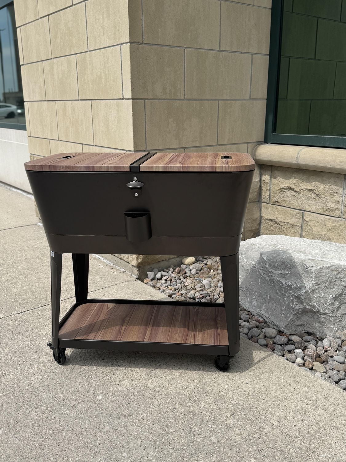 Permasteel Glacière extérieure de 80 qt pour patio - Conique - Grain de bois - Finition brune