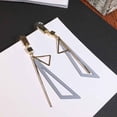thumbnail image 3 of Sonducket Pendientes triangulares con forma geométrica para mujeres y niñas, joyería, colgante de gota, chapado en aleación, pendientes colgantes, lazo Ropa, zapatos y accesorios Miscelánea gris Sonducket PS9252-03, 3 of 5