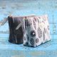 thumbnail image 4 of Bolsa de maquillaje de lona divertida para mujeres y niñas, espaciosa bolsa para cosméticos, bolso de mano con cremallera, 4 of 5