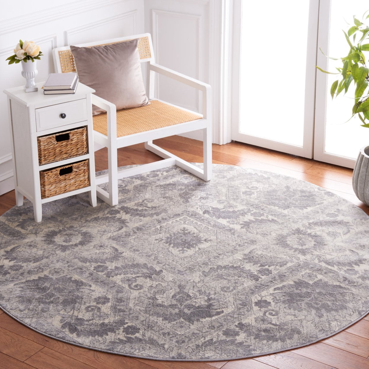SAFAVIEH Brentwood Zharko Oriental Area Rug, 4' x 6', Grey/Light Grey