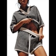 thumbnail image 2 of Conjunto de Suéter de Mujer de 2 Piezas, Top de Punto con Cuello en V y Mangas 3/4 Extragrandes, Pantalones Cortos de Cintura Alta, Conjuntos de Estar por Casa. Negro XL, 2 of 8