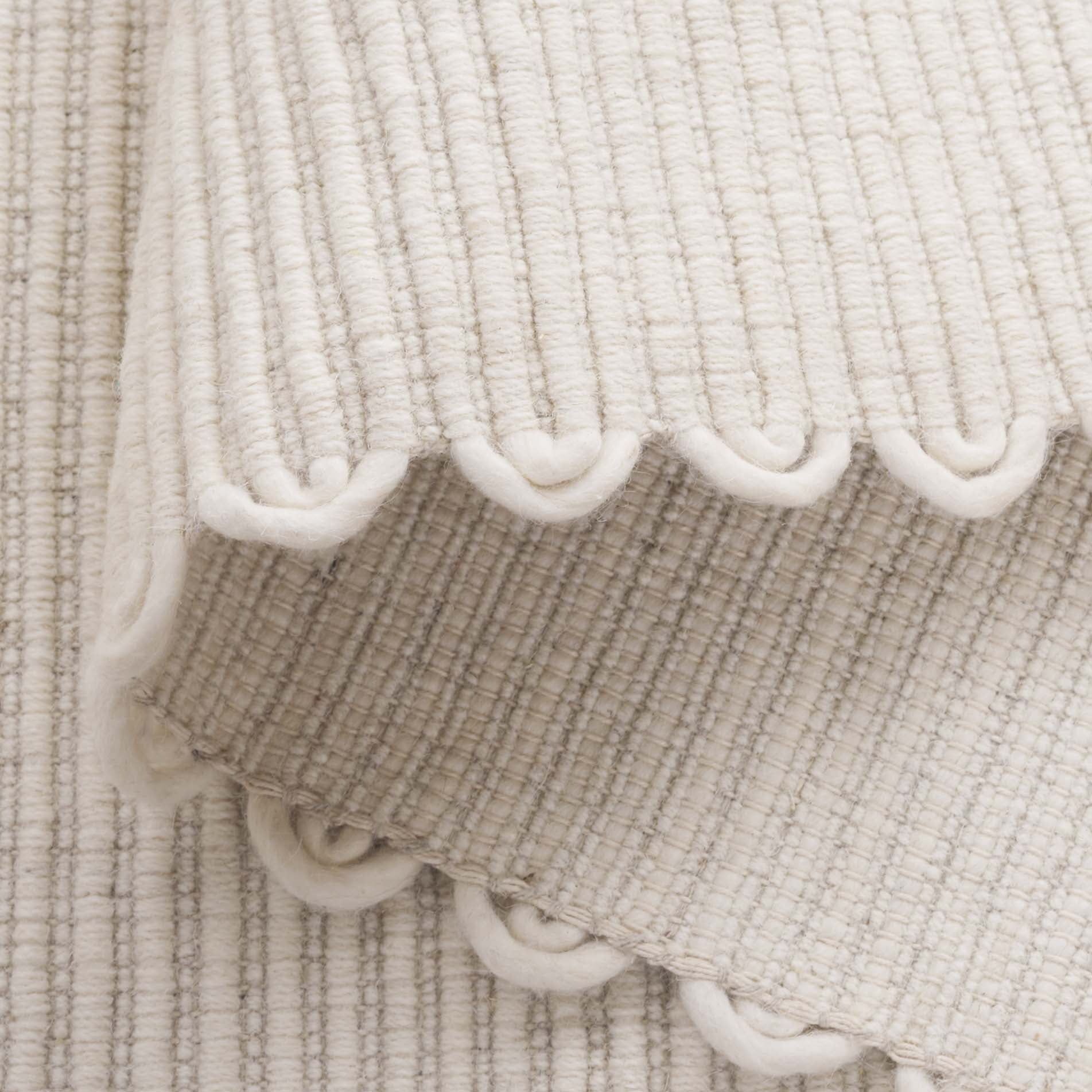 SAFAVIEH Montauk Vinal Striped Runner Rug, Ivory, 2'3" x 8'