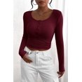 thumbnail image 3 of Remera PRETTYGARDEN 2025 Otoño Manga Larga Henley Rojo Vino M, 3 of 9
