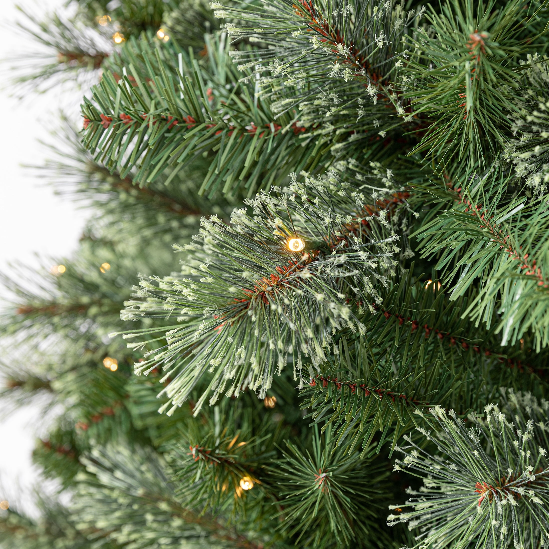 Holiday Time 7.5' Pre-Lit Liberty Cashmere Pine Christmas Tree photo 8