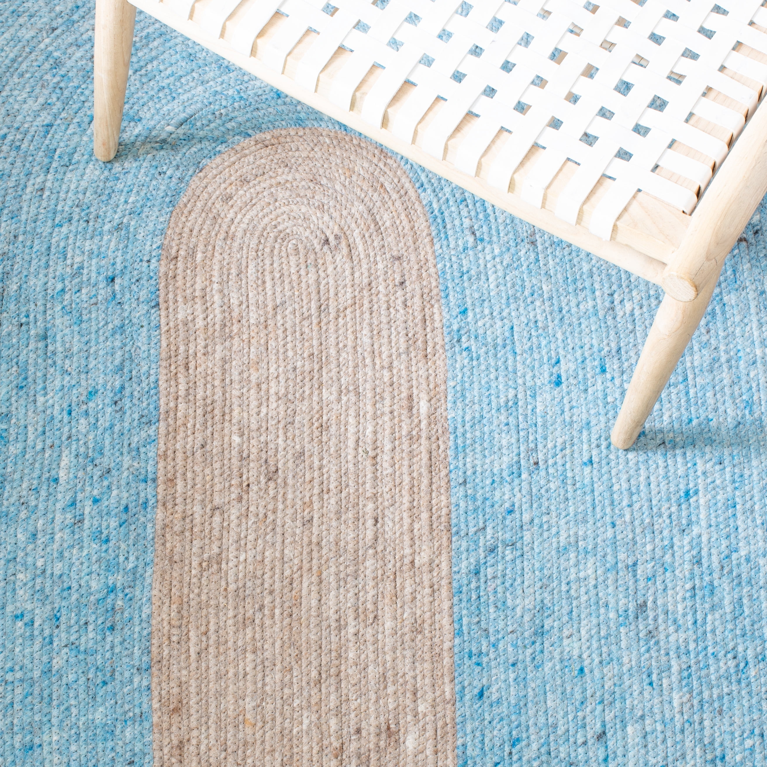 SAFAVIEH Braided Simon Bordered Reversible Area Rug, Blue/Beige, 4' x 6' Oval