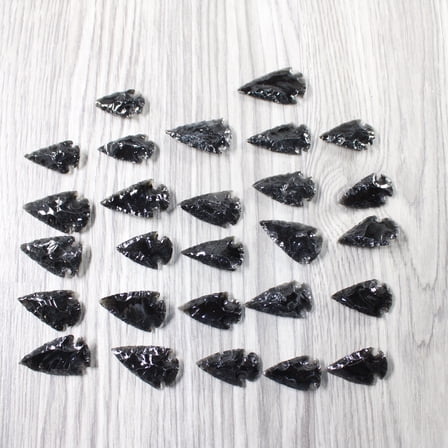 25 Small Obsidian Ornamental Arrowheads  # 3355   Spearhead