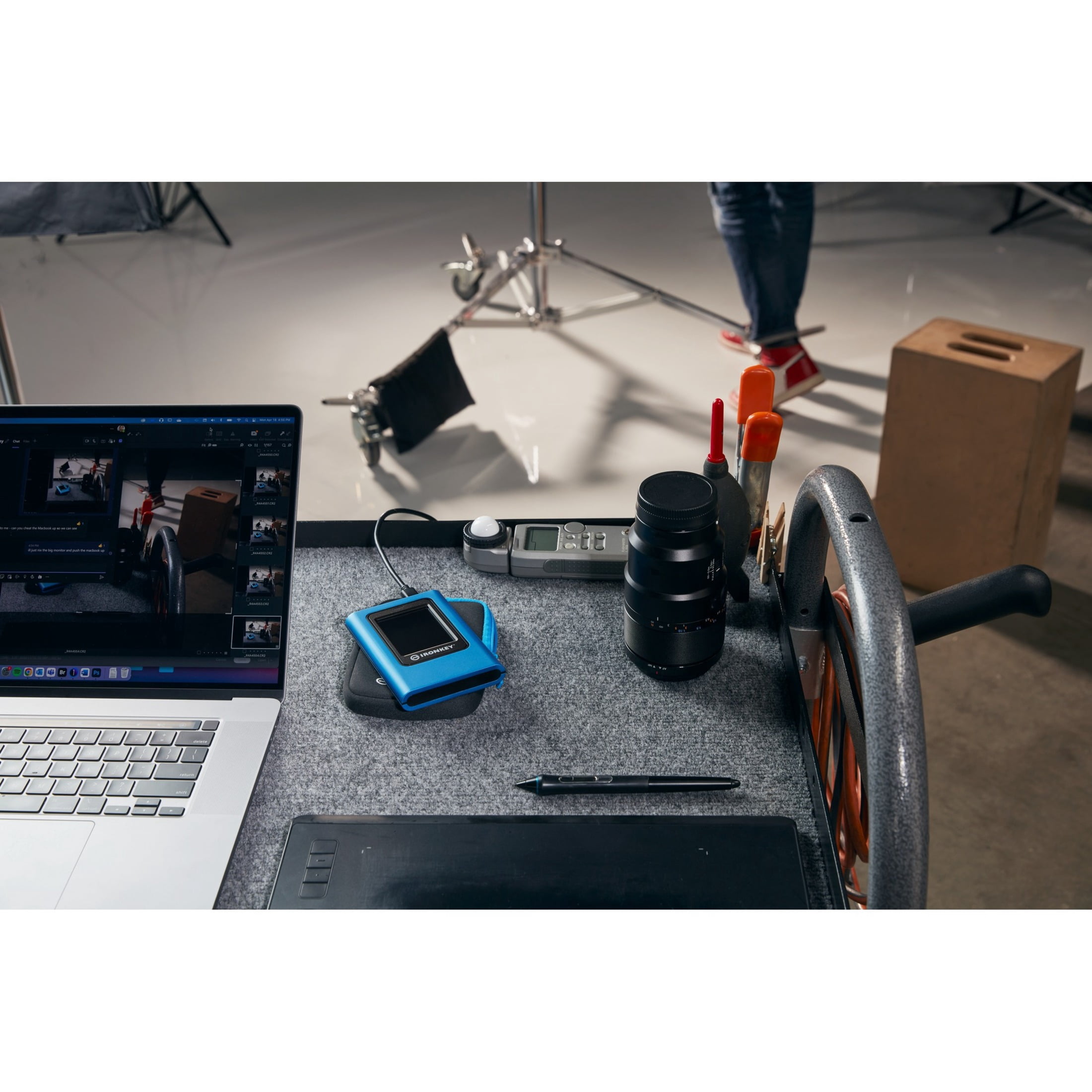 Kingston Vault Privacy 80 1.88TB USB3.2 Portable Solid State Drive IKVP80ES1920G