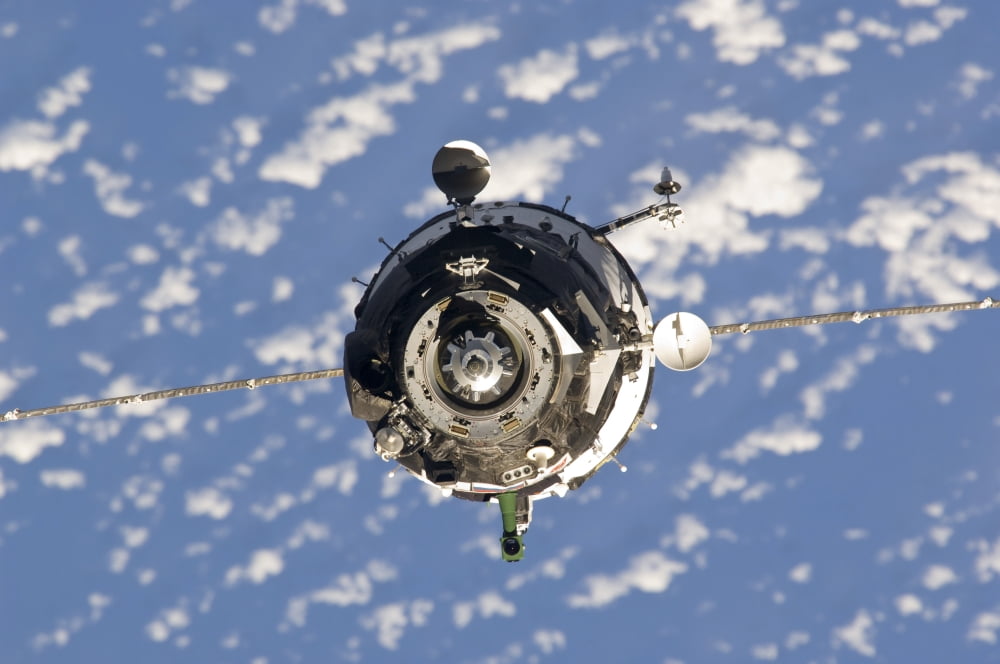 The Soyuz TMA-01M spacecraft Canvas Art - Stocktrek Images (34 x 23)