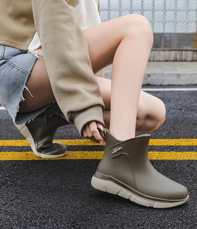 Wowen Rain Boots Slip On Antislip Rubber Waterproof Ankle Boots Rain Shoes