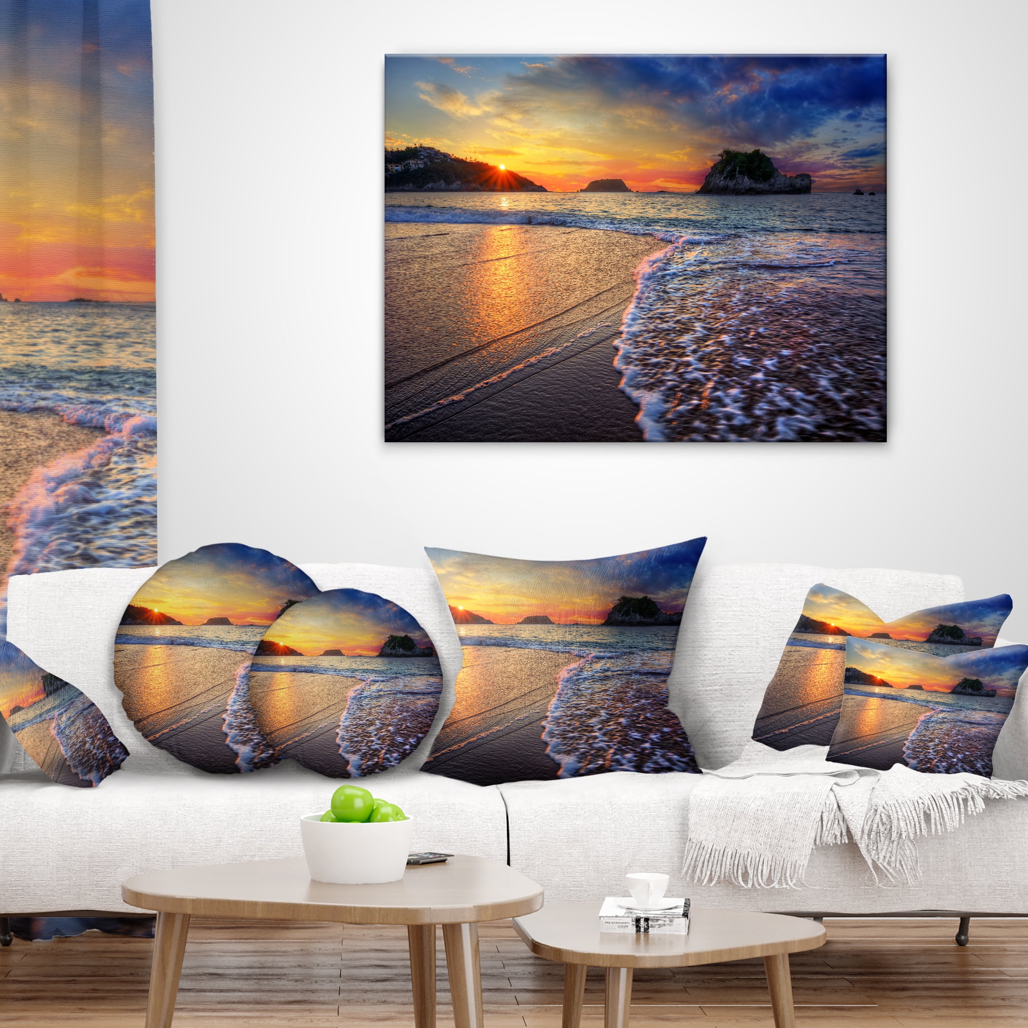Designart Sandy Beach with Rush Waves - Seashore Throw Pillow - 16x16