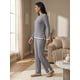 thumbnail image 4 of Conjunto de Suéter y Pantalón Acanalado Diseño Elegante y Versátil para Mujer, 4 of 5