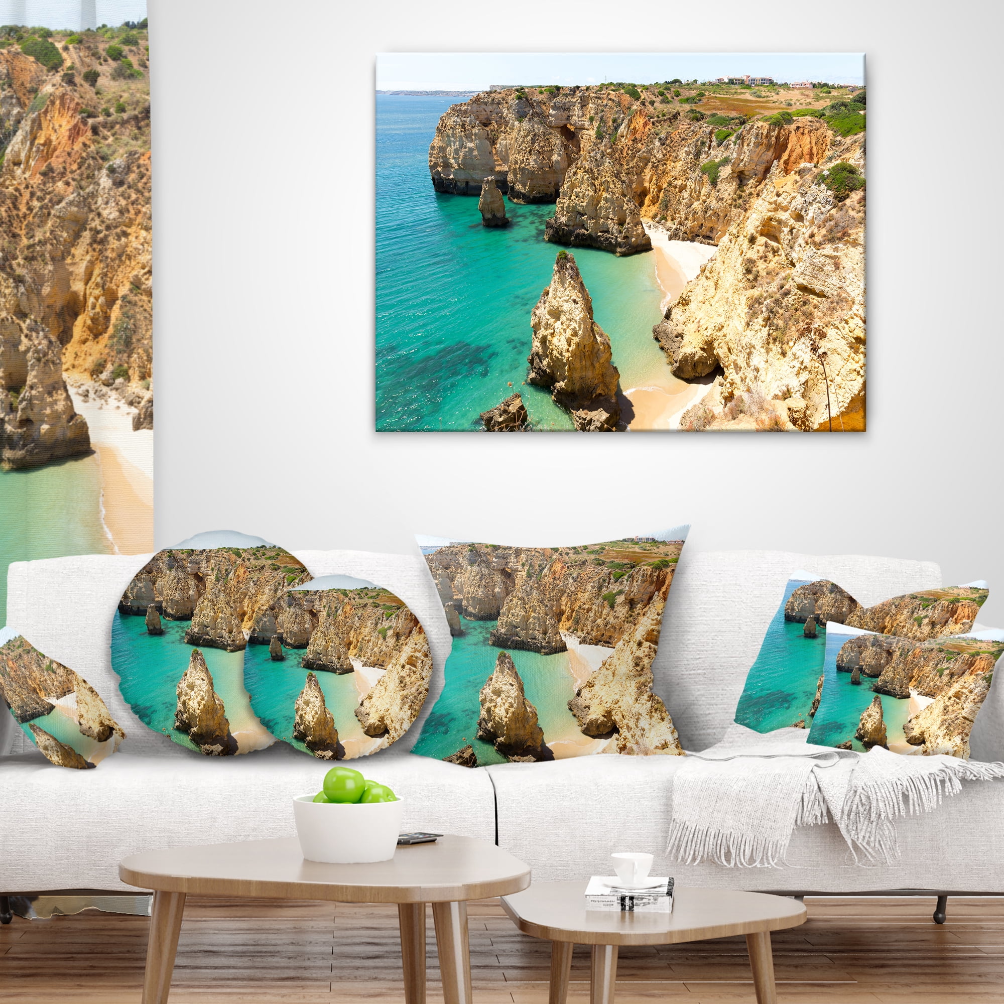 Designart Rocky and Rough Portugal Bay - Seashore Throw Pillow - 18x18