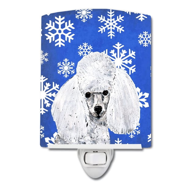 Caroline'S Treasures Sc9773Cnl Caniche De Juguete Blanco Copos De Nieve De Invierno Luz Nocturna De Cerámica Compacta Con Certificación Ul Ideal Para Dormitorio, Baño, Guardería, Pasillo, Cocina, 6 X