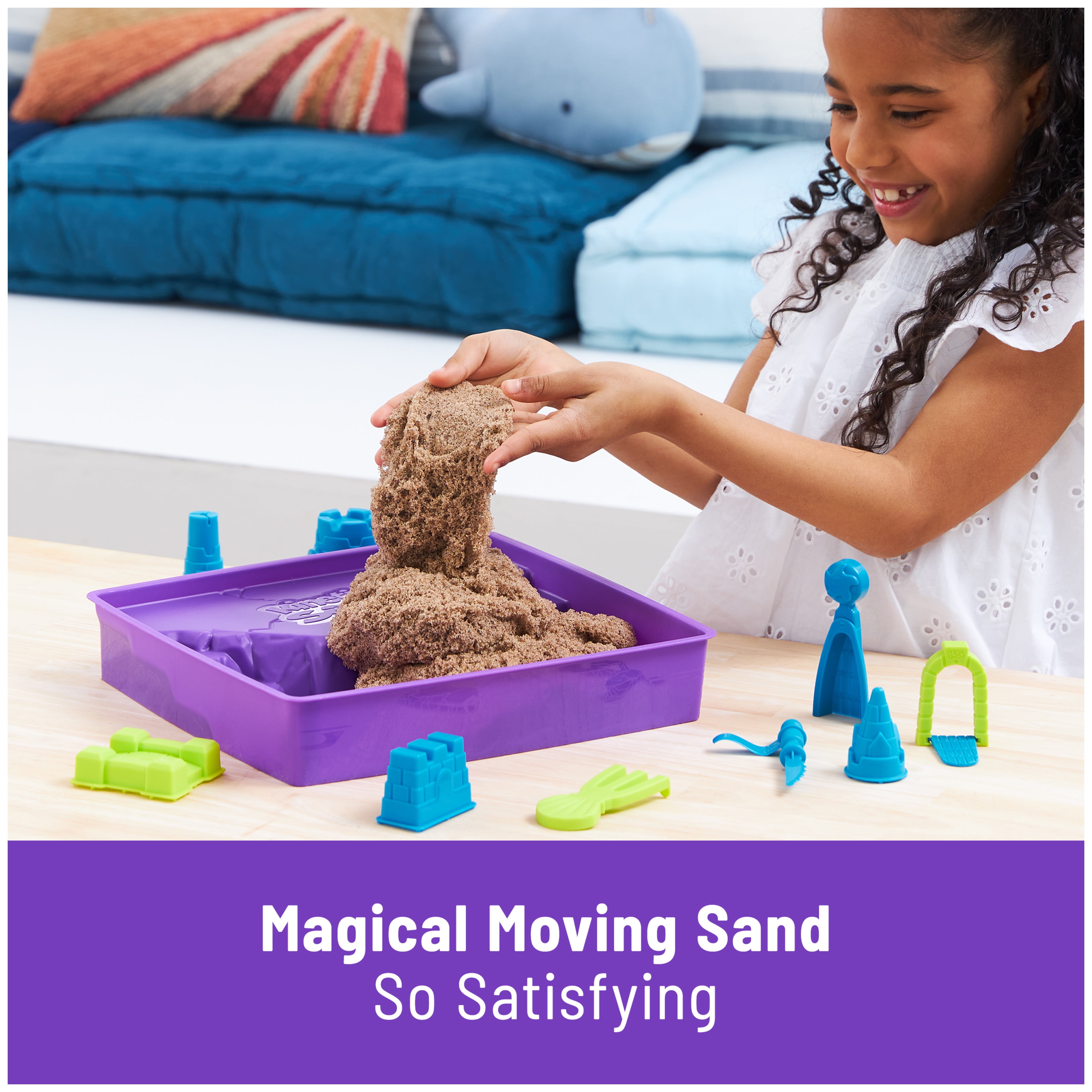 Kinetic Sand, Beach Day Fun Playset with Castle Molds, Tools and 12 oz. of  All-Natural Kinetic Beach Sand, Play Sand Sensory Toys for Kids Ages 3 and