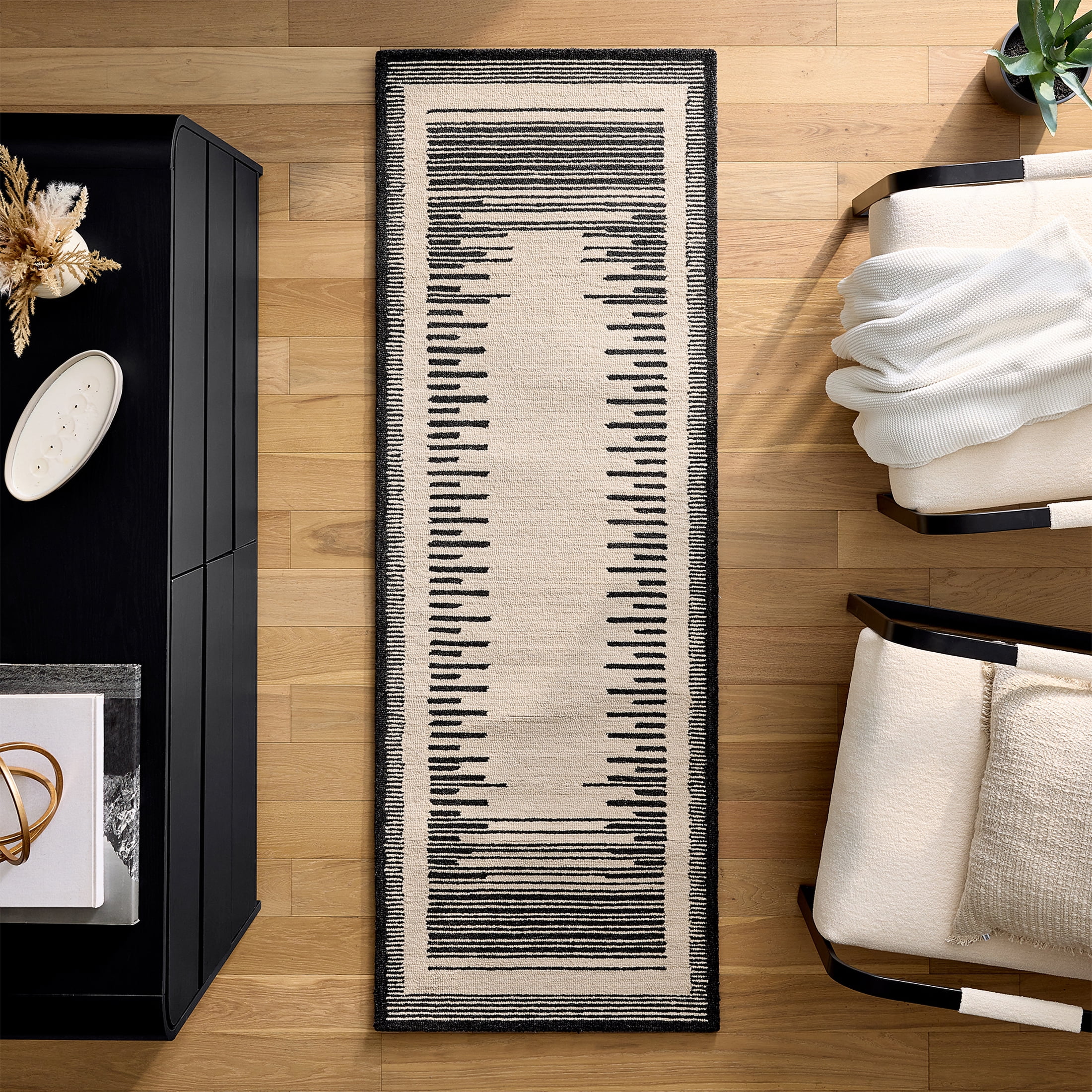 Better Homes & Garden Abstract Border Lines Runner 2.5x7