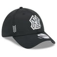 thumbnail image 3 of Men's New Era  Black New York Yankees 2024 Clubhouse 39THIRTY Flex Fit Hat, 3 of 5