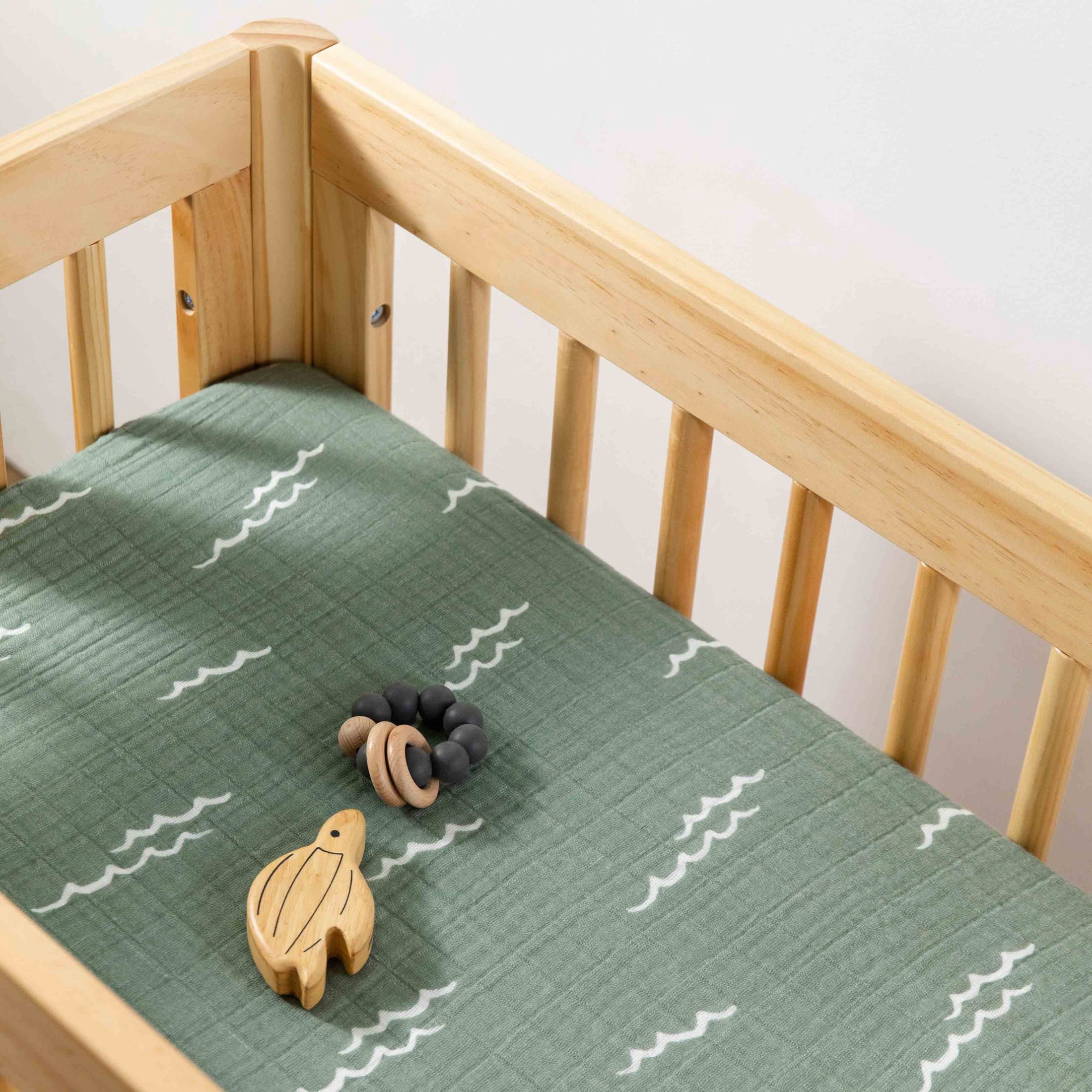 Babyletto All-Stages Bassinet Sheet in GOTS Certified Organic Muslin Cotton