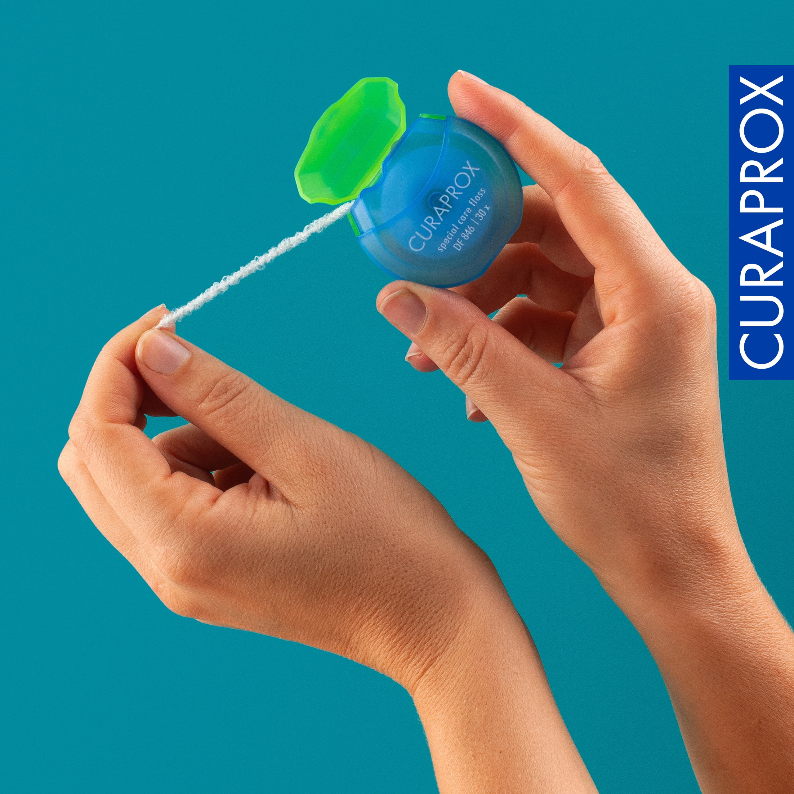 Curaprox DF 846 Implant-Saver Floss, 30-Count Microfibre Strands for Gentle Implant and Bridge Cleaning
