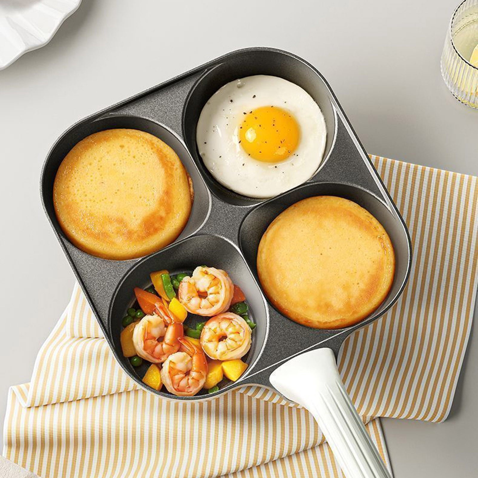 4 Cavity Non Stick Egg Pan Frying Pan with Wooden Handle 34cm Overall Length Ideal for Cooking Eggs Pancakes Small Dishes Coating Easy Clean