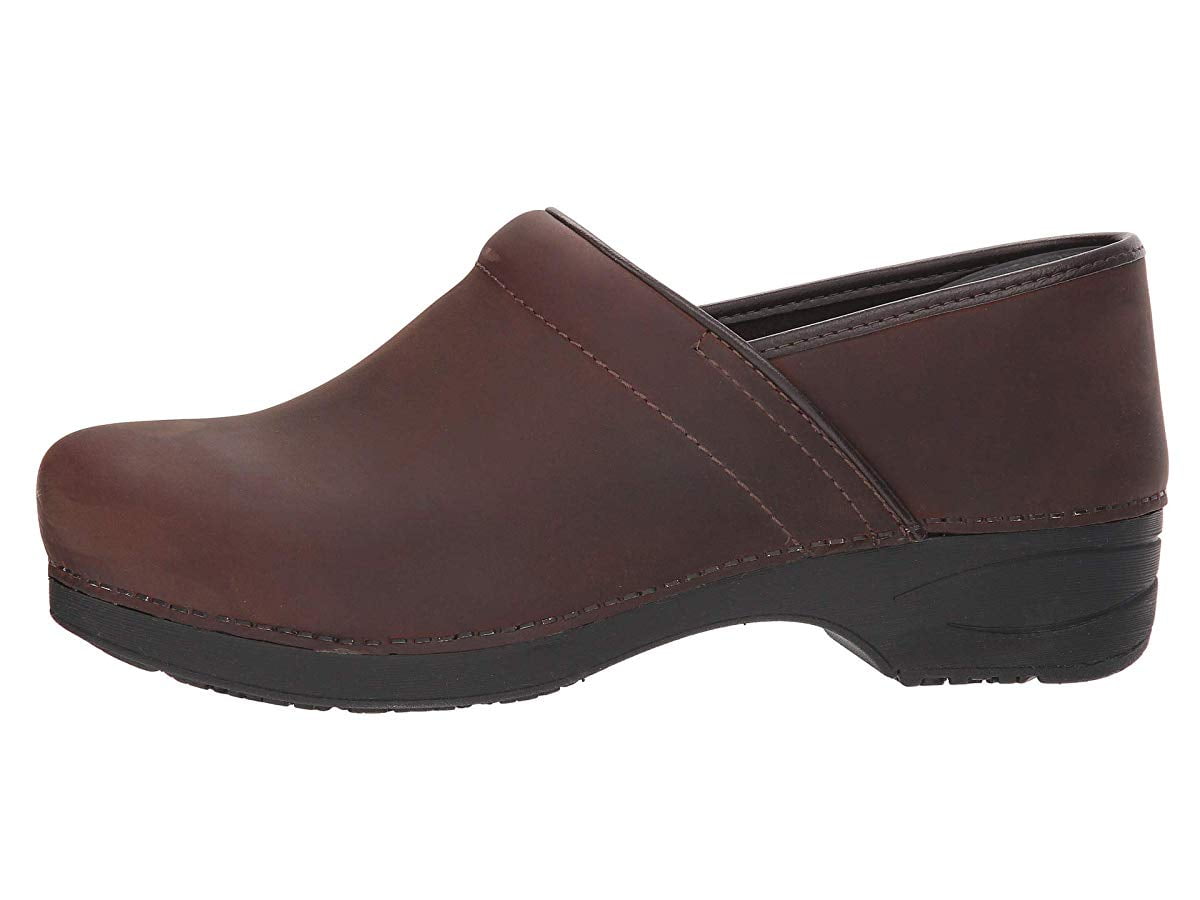 dansko xp 2.0 mens clog
