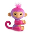 thumbnail image 4 of Muñequito WOWWEE Fingerlings Changuito Púrpura, 4 of 4