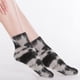 thumbnail image 5 of GOOHOCHY 4 pares de calcetines cálidos de lana coral para mujer, calcetines decorativos y esponjosos para invierno., 5 of 8