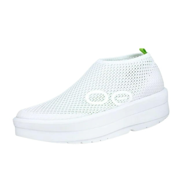 Zapato de recuperación OOFOS Omega Chukka para mujer, talla 9.5, color blanco