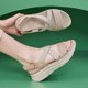 thumbnail image 4 of Sandalias Suela Gruesa Planas Con Cruzadas para Mujer Viajes Al Aire Libre, 4 of 9