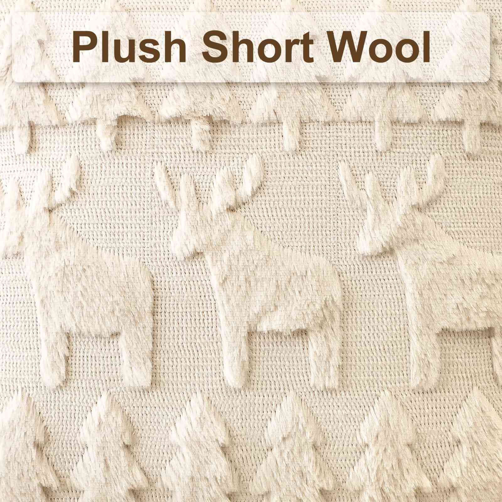 Christmas Pillow Covers 18x18 Inch Set of 2 Soft Plush Faux Fur Christmas Tree Deer Decorative Couch Cushion Case Throw Pillows Pillowcases for Couch Sofa Holiday Festivals Winter Decor