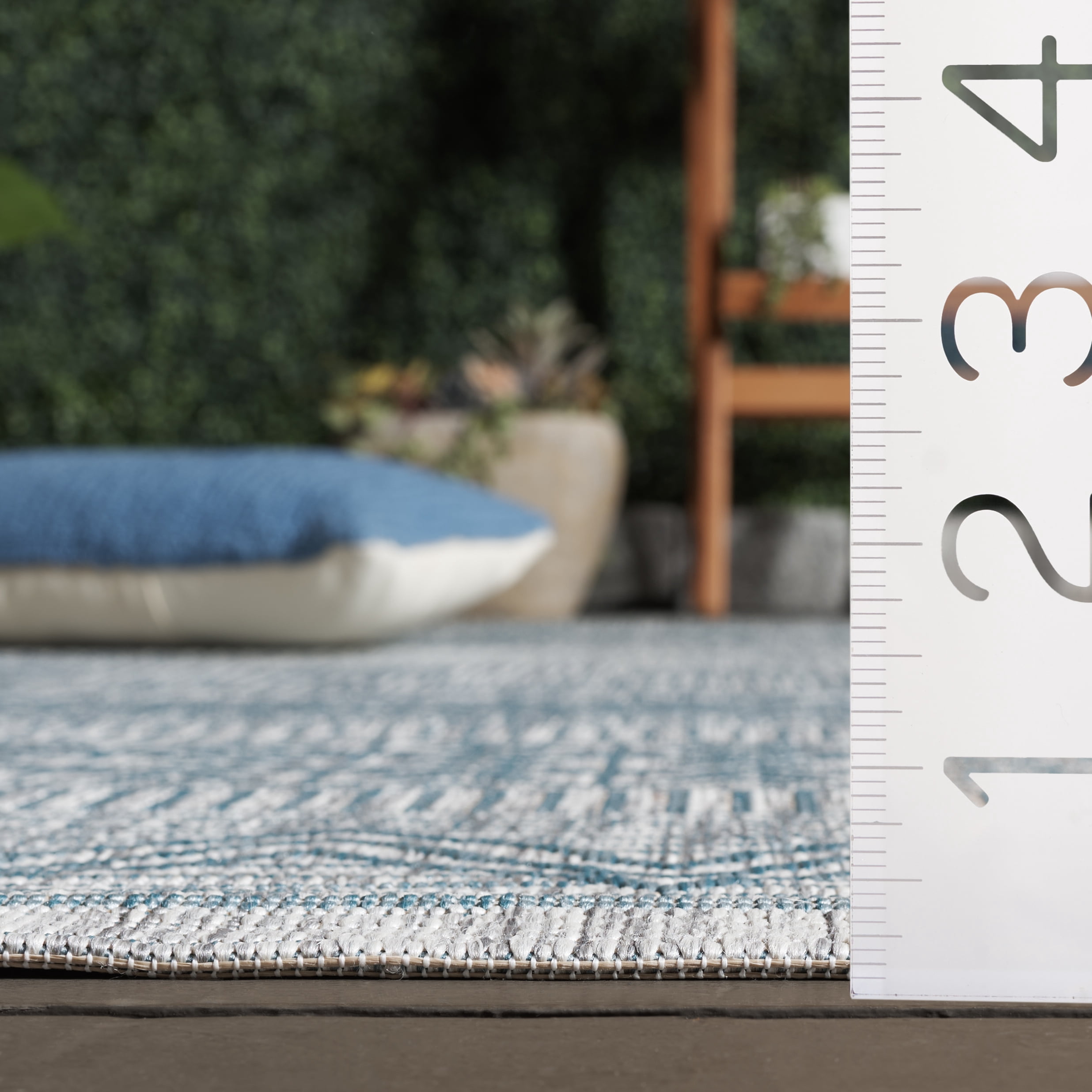 SAFAVIEH Courtyard Altan Geometric Indoor/Outdoor Area Rug, Light Grey/Aqua, 6'7" x 6'7" Square