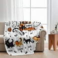 thumbnail image 2 of Cat Mom - Couverture Personnalisée pour Chat, 2 of 6