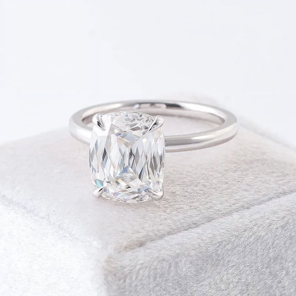 Cloud Jewel 14k White Gold Plated 2 Ct Oval Cut VVS1/D Lab Created Simulated Diamond Women's Engagement Ring - Stunning Solitaire Style Ring - Celebrate Your Love Story with This Beautiful Ring