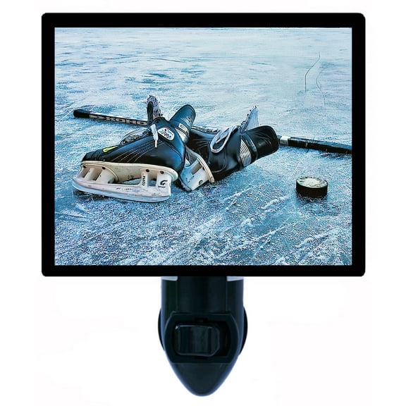 Night Light - Pond Hockey. | Hockey Theme, Includes Free Switchable Insert, 4W Bulb, E12 Base