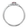 thumbnail image 4 of Bague Ovale avec Pierre de Naissance et Accents sur l'Épaule - Grenat (Janvier), 4 of 5