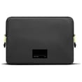 thumbnail image 2 of Funda Ultra Ligera Native Union para Macbook 13' Negro, 2 of 5