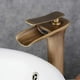 thumbnail image 4 of Grifo de lavabo de fácil instalación, cartucho de alta calidad que garantiza un funcionamiento suave, adecuado para baños tradicionales y modernos (latón antiguo), 4 of 5