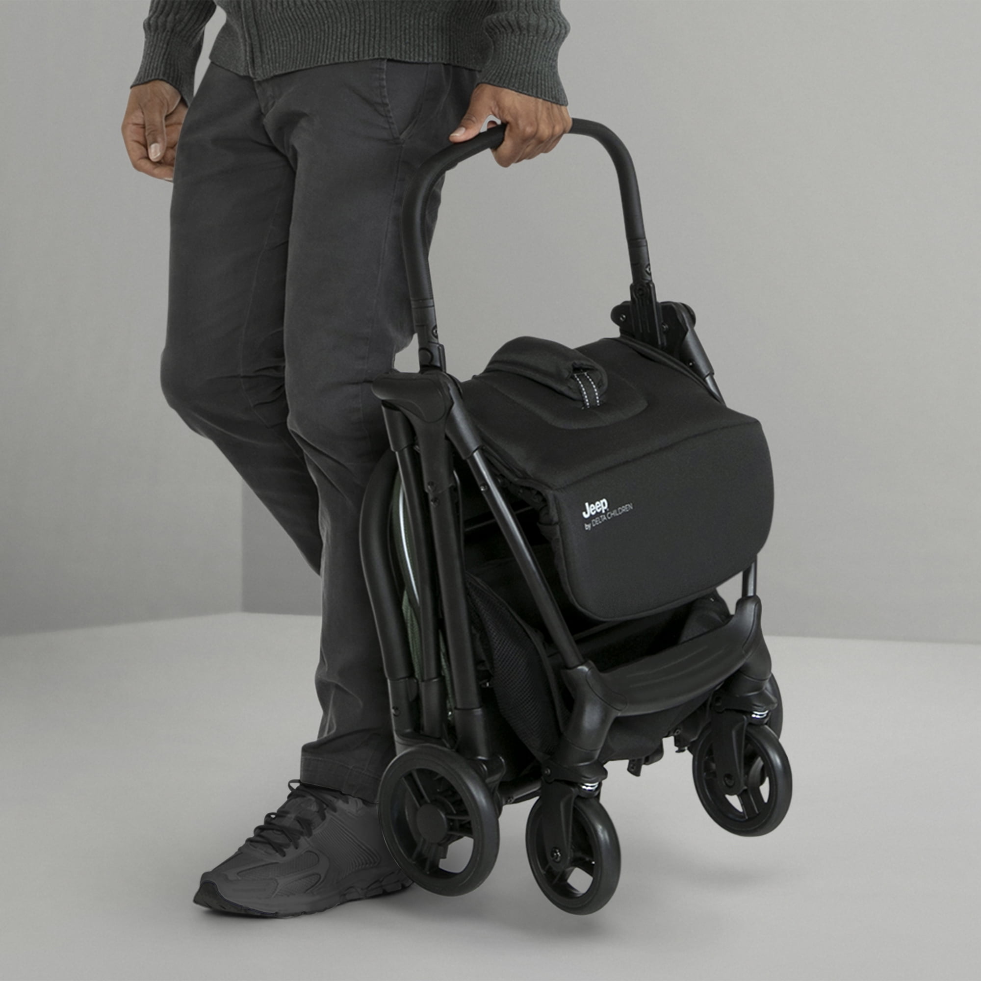 Jeep Altitude Compact Travel Stroller by Delta Children – Greenguard Gold Certified, Easy One Hand Fold, Lightweight, Extendable Canopy with Peek-a-Boo Window, 4 Wheel Suspension, Olive Green
