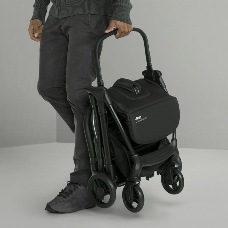 Jeep Altitude Compact Travel Stroller by Delta Children (Olive Green)