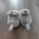 thumbnail image 2 of Pantuflas grises con forma de gato, peluche, cálidas, antideslizantes, para interiores, 2 of 3