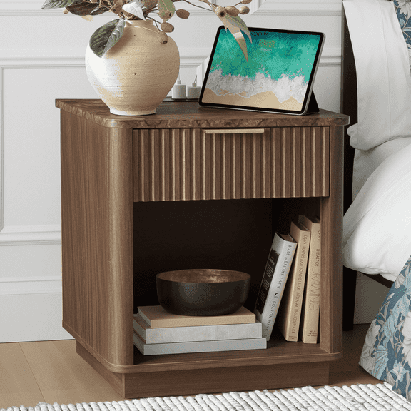 19" Fluted Nightstand with Charging Station, Mid Century Modern Nightstand, Wood End Table, Bedside Table for Bedroom, Living Room, Walnut